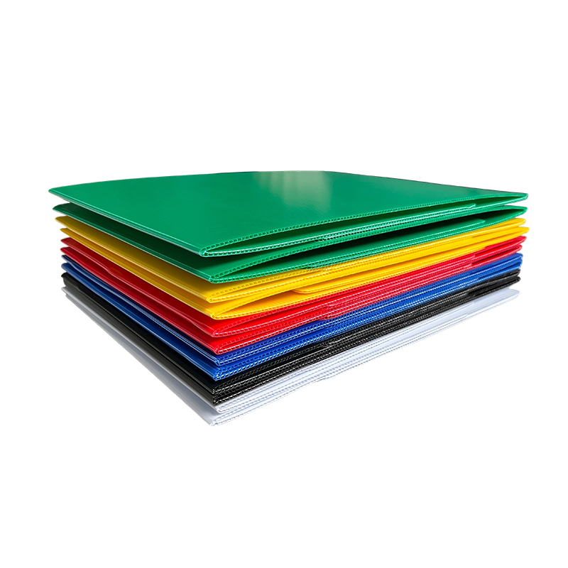 Valovite plastične pregrade za stolove za učionice